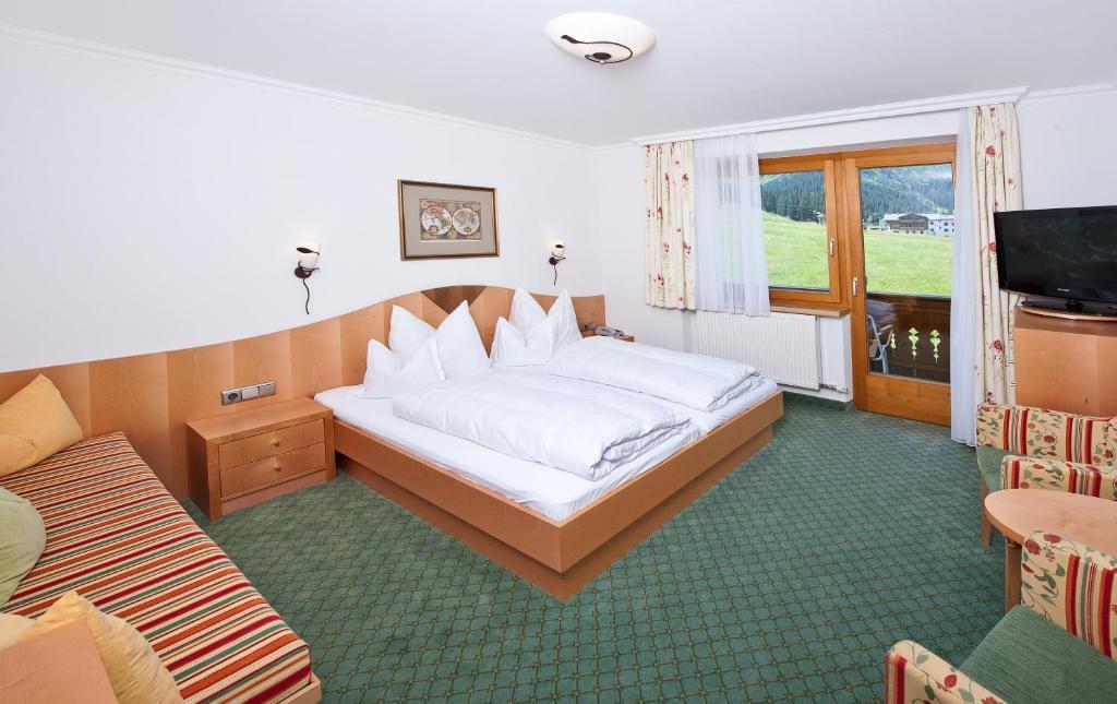 Hotel - Pension Fortuna Lech Chambre photo
